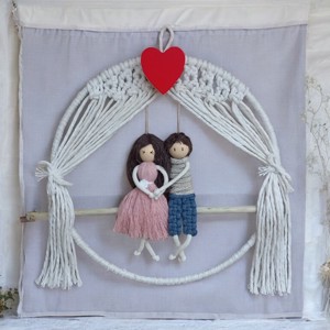 Cuplu in dragoste decorare de perete cu perdele macramé, , , Descoperiti magia intimitatii personale cu aceasta decoratiune de perete macramé realizata manual. ..., ARTYNOS