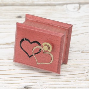 Cutie muzicală de logodnă - Marș nupțial - roșie - casă & stil de viață - accesorii pentru decorat casa - decorațiuni de masă și decorațiuni pentru rafturi  - cutii muzicale - Artynos.ro