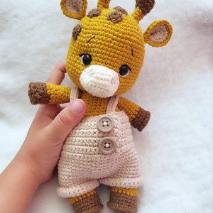 Crosetat girafa amigurumi dress up - Artynos.ro