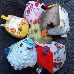 Birizgakocka, , , Material: panza de bumbac de designer durabil si plus moale pentru copii sau minky,
Umplutura: bila..., ARTYNOS