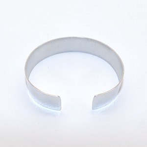 Brățară din aluminiu pentru femei, 19,5 cm, reglabilă (K.03) -  - Artynos.ro