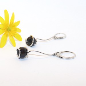 Pereche de cercei de damă din argint cu patent de onix (EF.007) -  - Artynos.ro