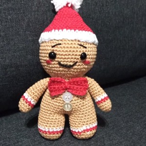 Figurina de turta dulce - Miere, , , Figurina amigurumi crosetata, de aproximativ 18 cm inaltime, realizata din bumbac 100%.
Se poate sp..., ARTYNOS
