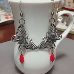 Fluturasi si coral - bijuterii - cercei - cercei din pietre semiprețioase - Artynos.ro