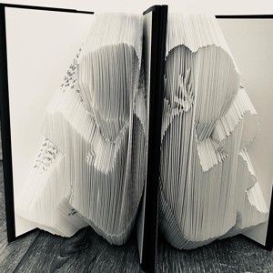 Citire baiat si fata bookend sculptura carte, Casa & Stil de viata, Accesorii pentru decorat casa, Decoratiuni de masa si decoratiuni pentru rafturi , Sculptura de carte, carte pliata, , ARTYNOS