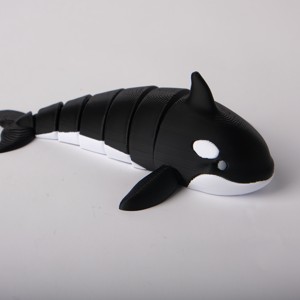 Figurină mobilă reprezentând o balenă ucigașă � imprimată 3D -  - Artynos.ro